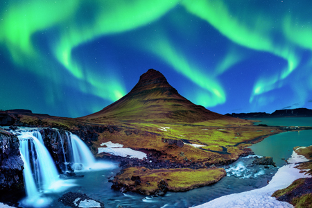 Iceland_kirkjufell_aurora_northen_light_1126898519_450